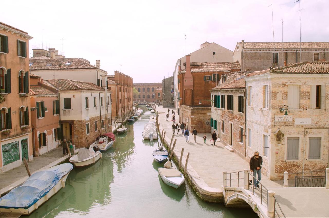 Apartment Lucy Venesia Bagian luar foto