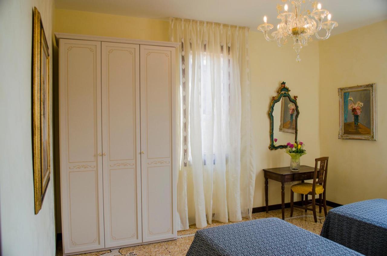Apartment Lucy Venesia Bagian luar foto