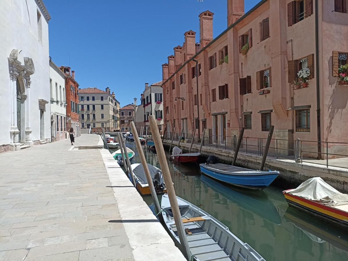 Apartment Lucy Venesia Bagian luar foto